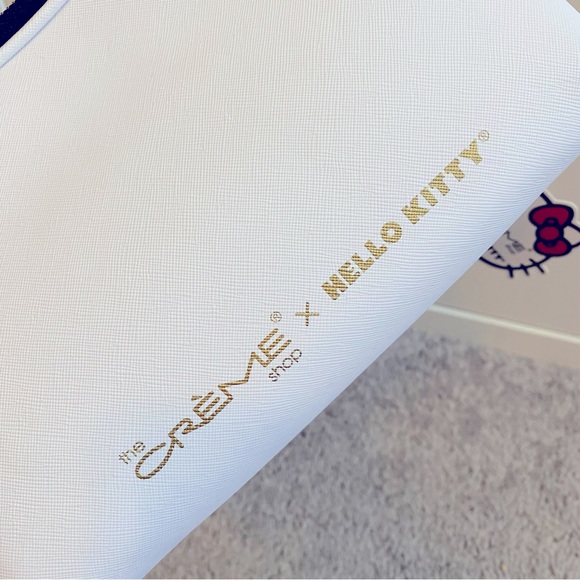 NWT The Crème Shop x Hello Kitty Travel Makeup Pouch - Picture 6 of 6